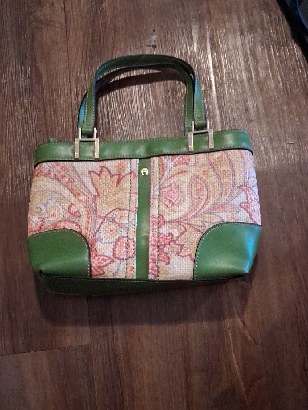 Green Floral Tapestry Tote Bag